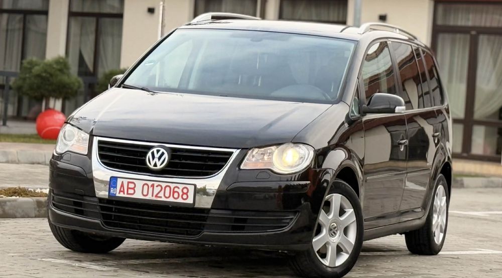 Vw touran 2.0 TDI 140 CP