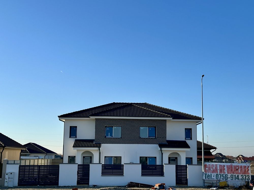 Casa cu etaj cuplata tip duplex P+E de vanzare in Oradea POMPA CALDURA