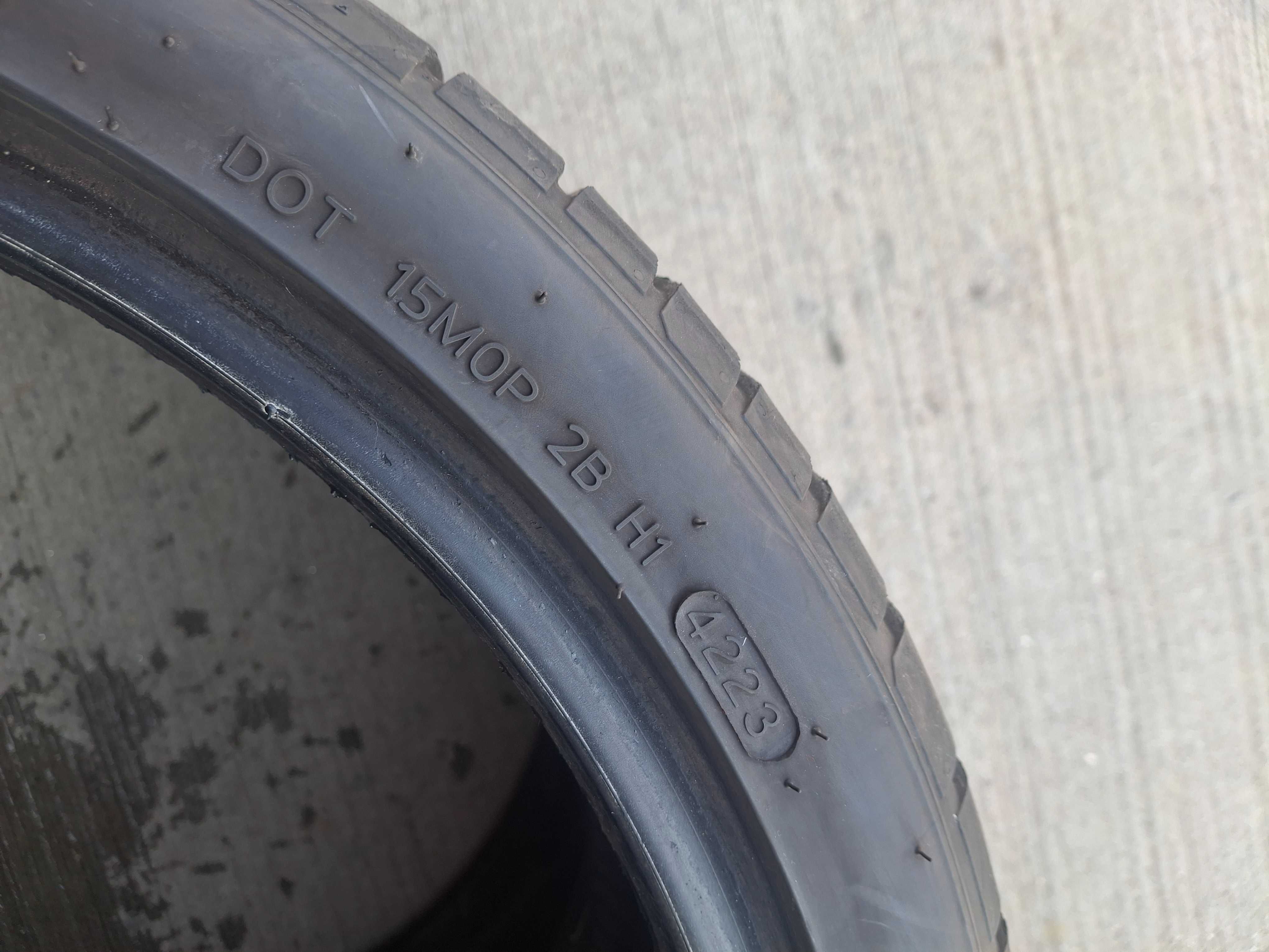 2бр. летни гуми 235/35/19 Hankook DOT 4223