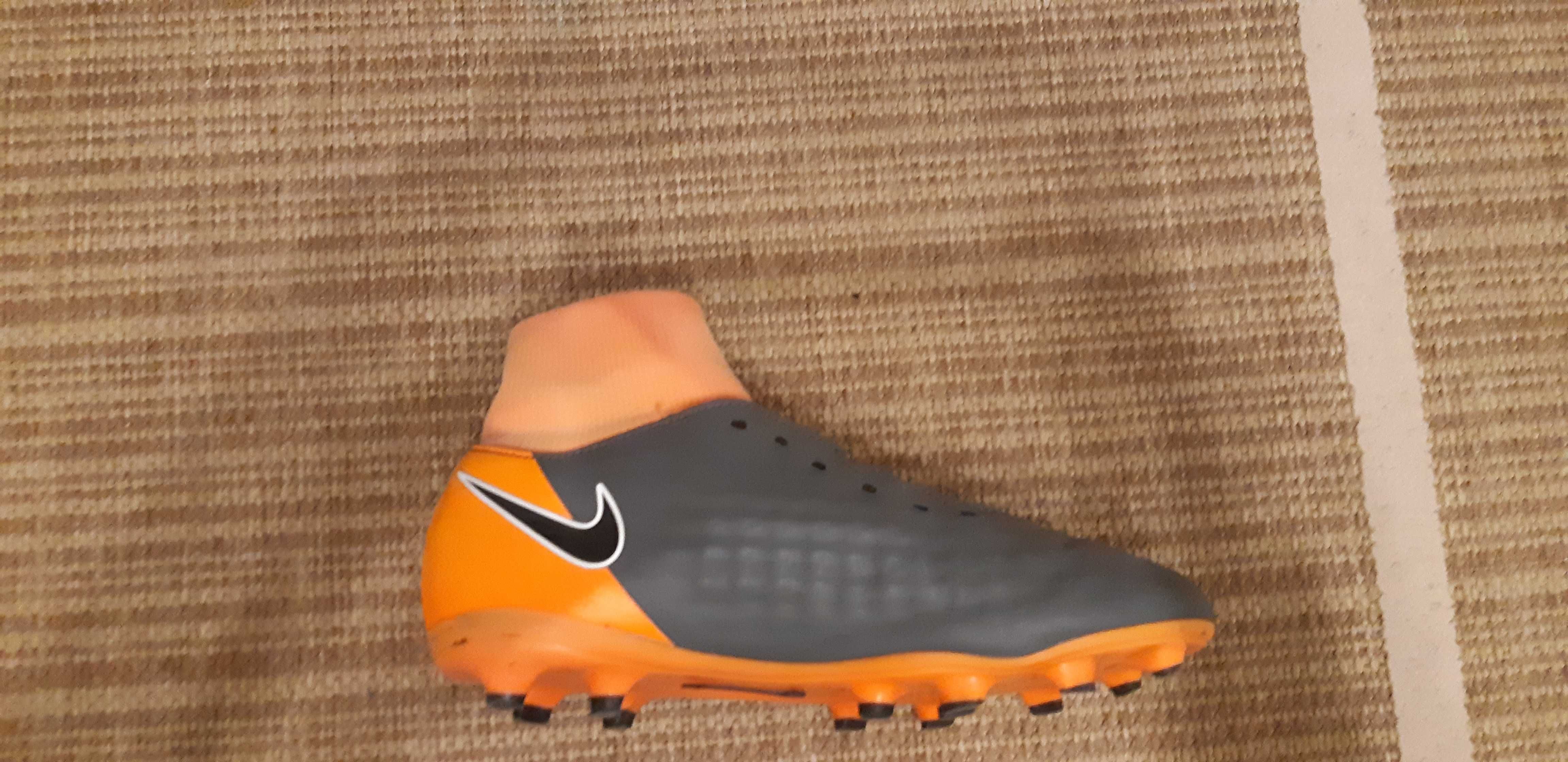 Ghete fotbal nike mercurial marimea 38