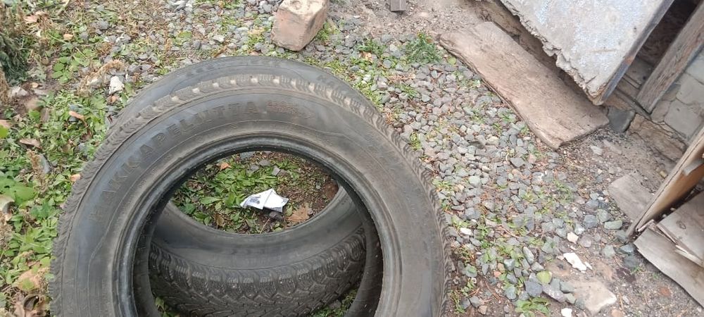 Продам  Шины б/у
