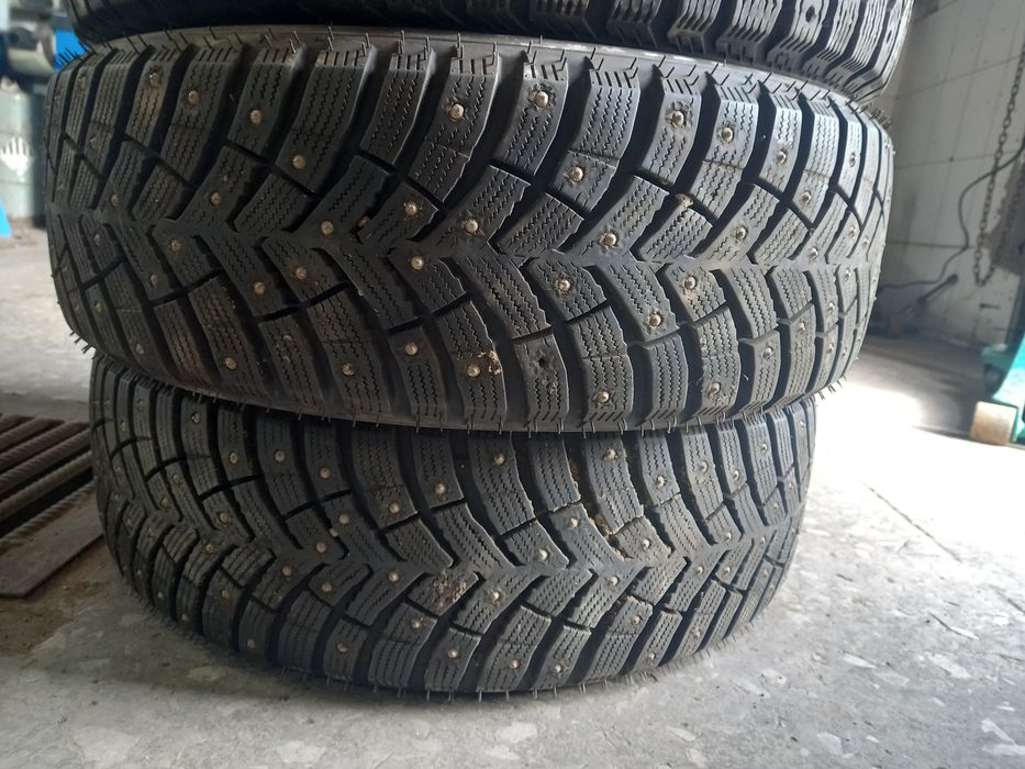 Продам балоны зимние на лесной поляне