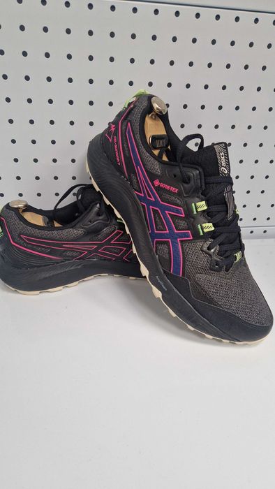 Оригинални мъжки маратонки- Asics Gore-Tex