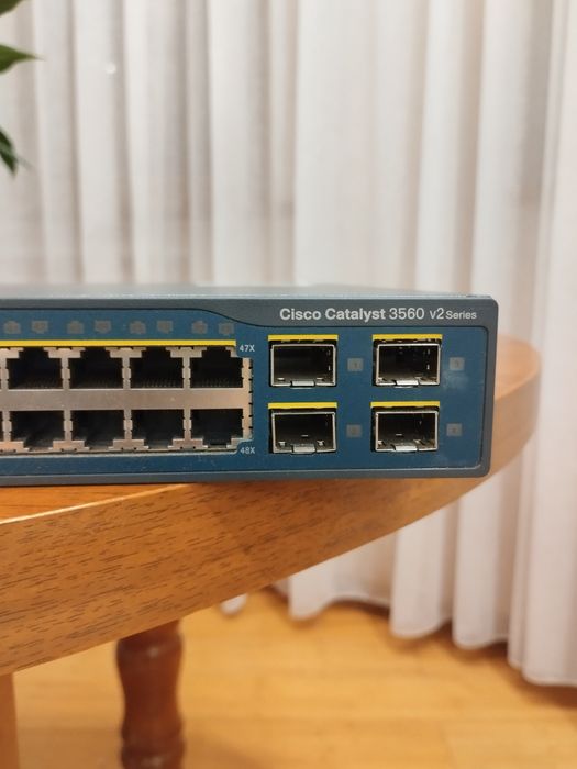 Cisco Catalyst 3560v2-48TS-E