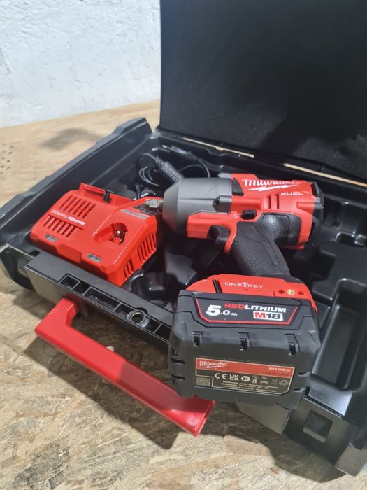 Impact cu patrat 1/2 Milwaukee M18 ONEFHIWF12 1900Nm