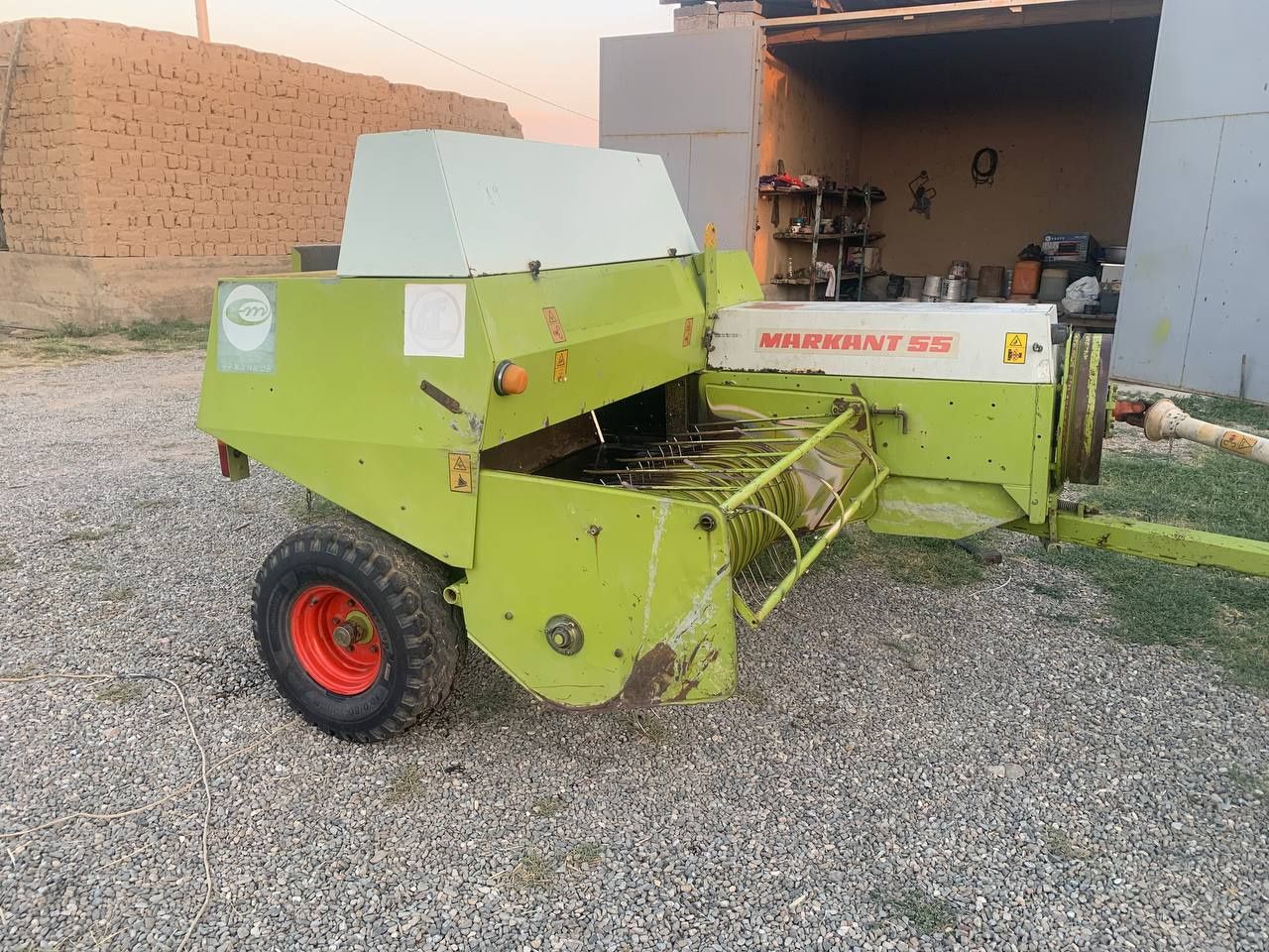 Kareski  Claas 55 arginal ishga tayyor faqat sroʻchna sotiladi