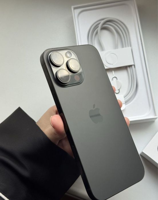 iPhone 16 pro max 256 black