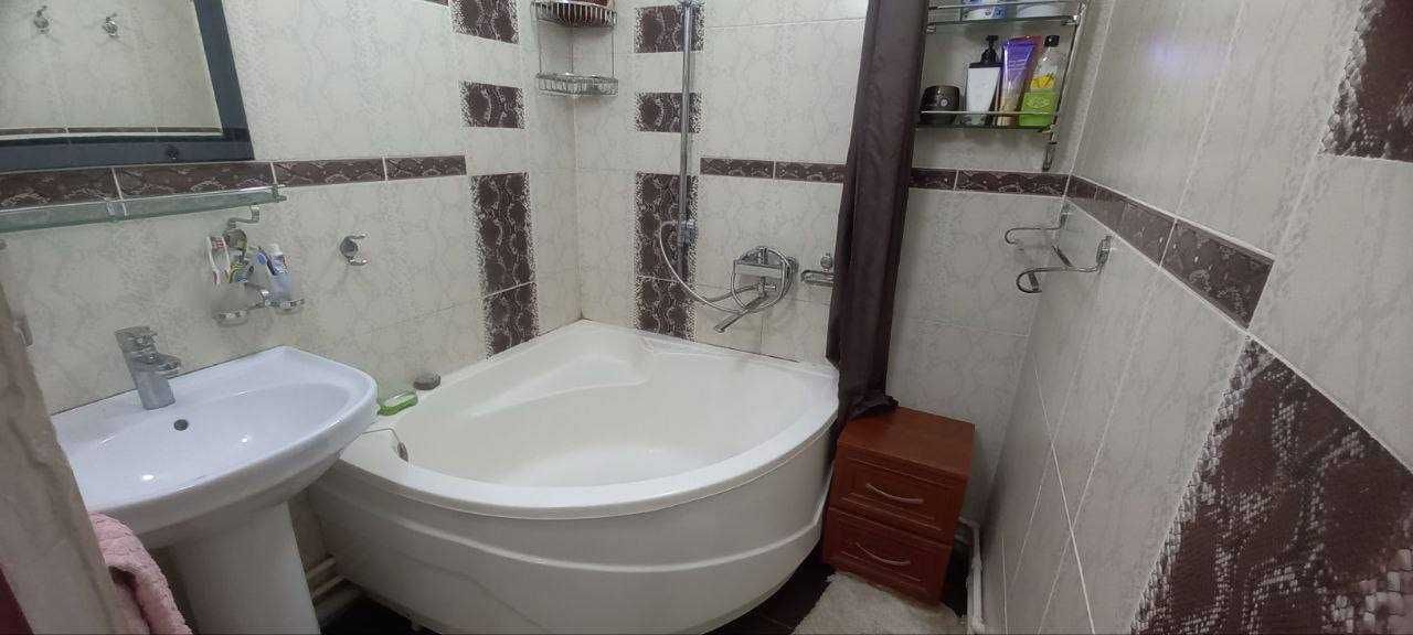 Юнусабад 14-й кв, Втор-ичка, 3-ком , 92м2 супер низкая цена !!