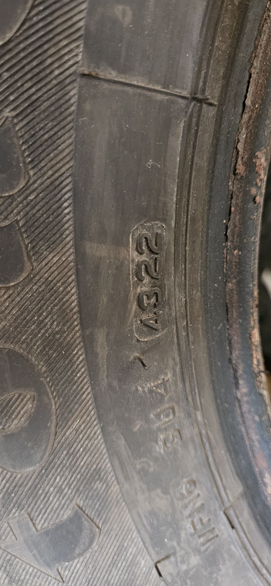 Гуми бусови 195/75/16C Firestone Vanhawk 2 - 4броя.