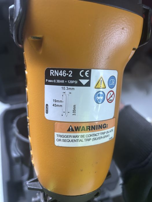 Aparat pneumatic pentru acoperis Bostitch RN 46-2, cuie 19-45 mm