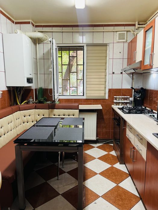 Apartament 3 camere - Aparatorii Patriei - 7 minute de metrou