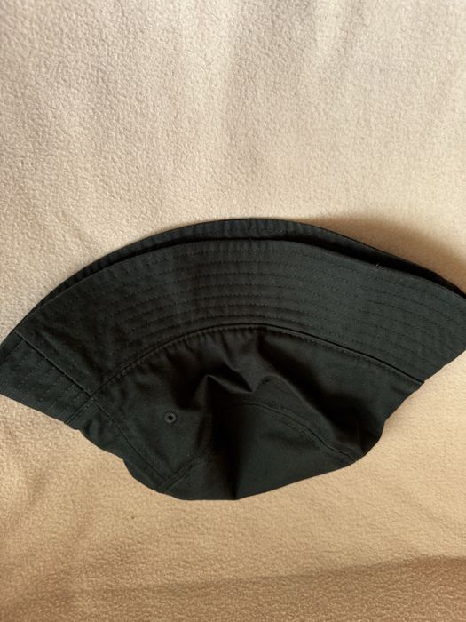 Levi’s bucket hat
