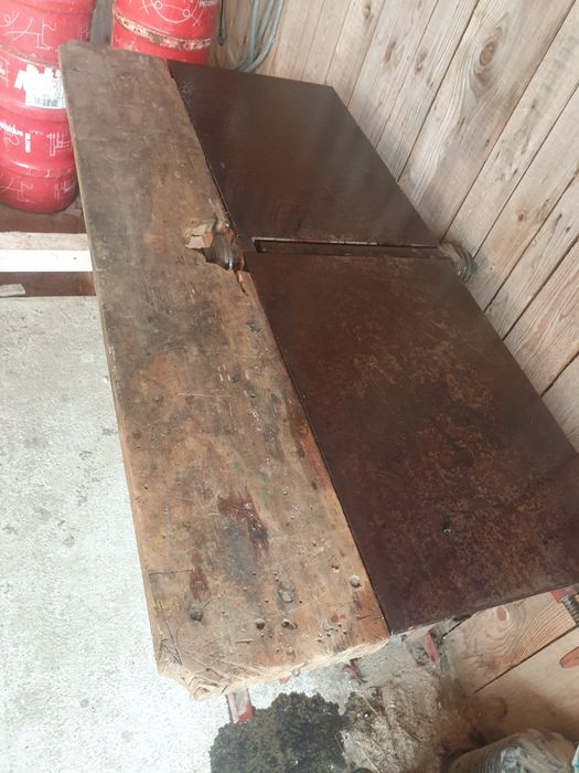 Vând abric pt diverse...