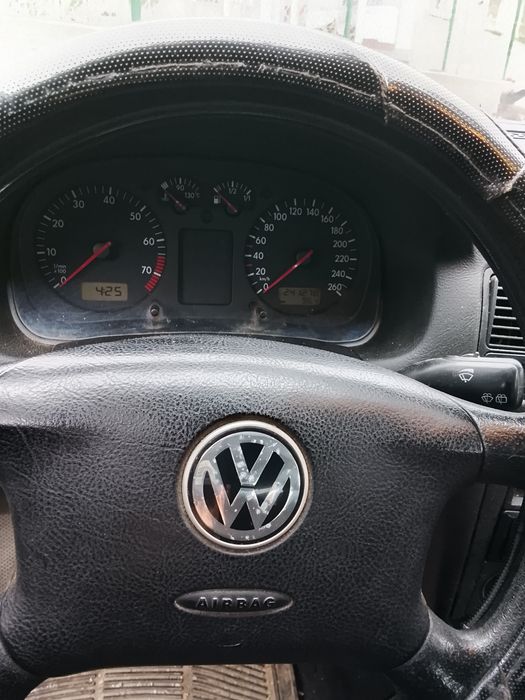 VW Golf 1.6, 101 к.с, 1999г.