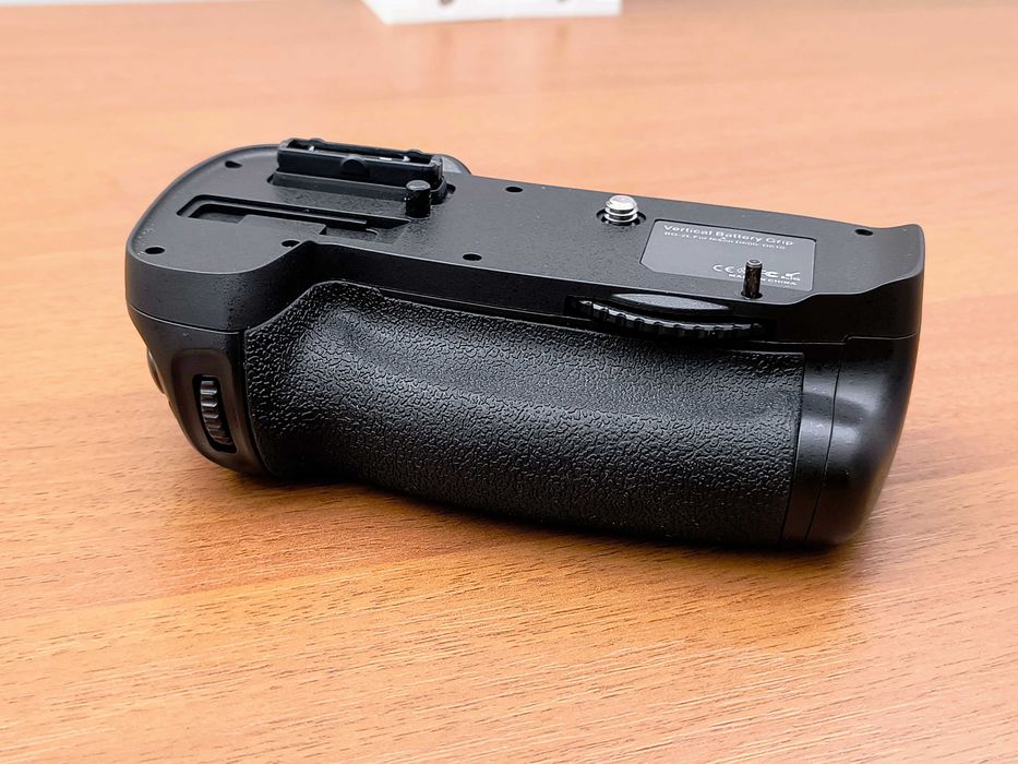 Grip baterie Nikon D610