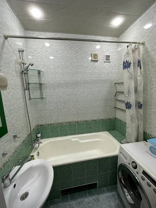 Yakkasaroy Toshkent metrosi yaqinida sherglikka kvartira