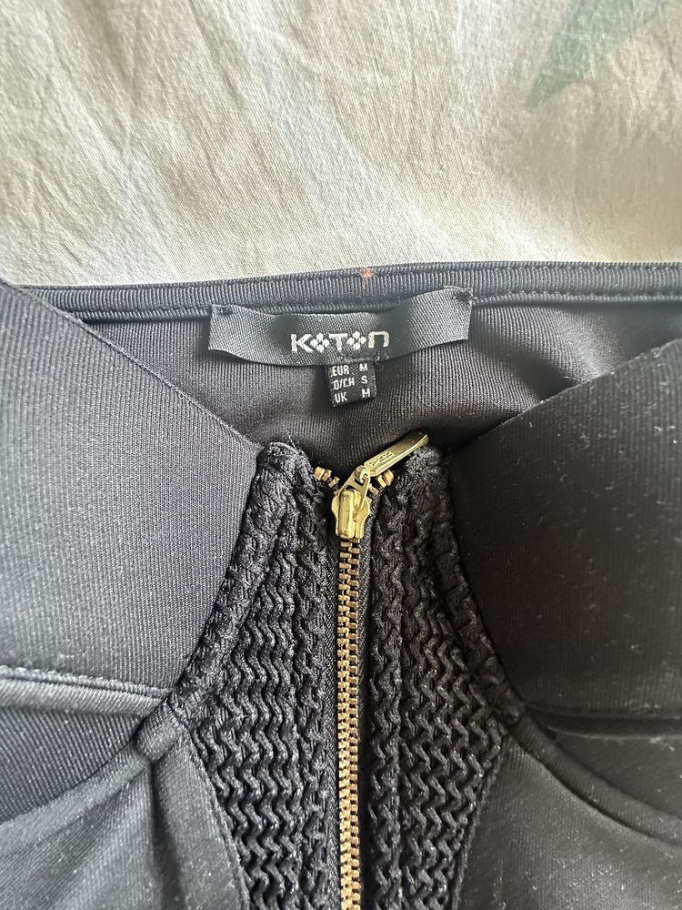 Corset negru marca Koton