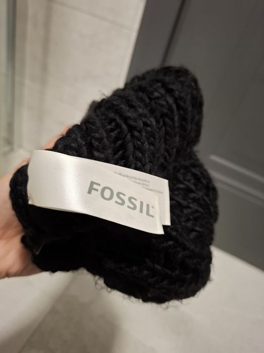 Căciulă Fossil pentru femei