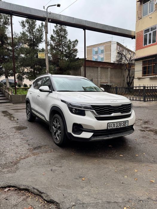 Kia Seltos 2 pozitsiya