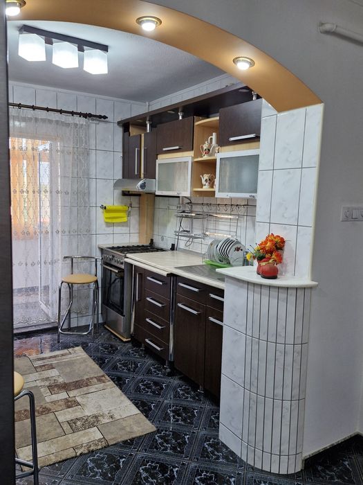 Apartament 2 camere de închiriat