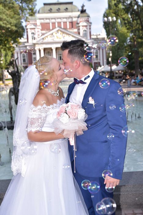 Фотограф и видео заснемане на сватба , бал, кръщене , София,Пловдив.