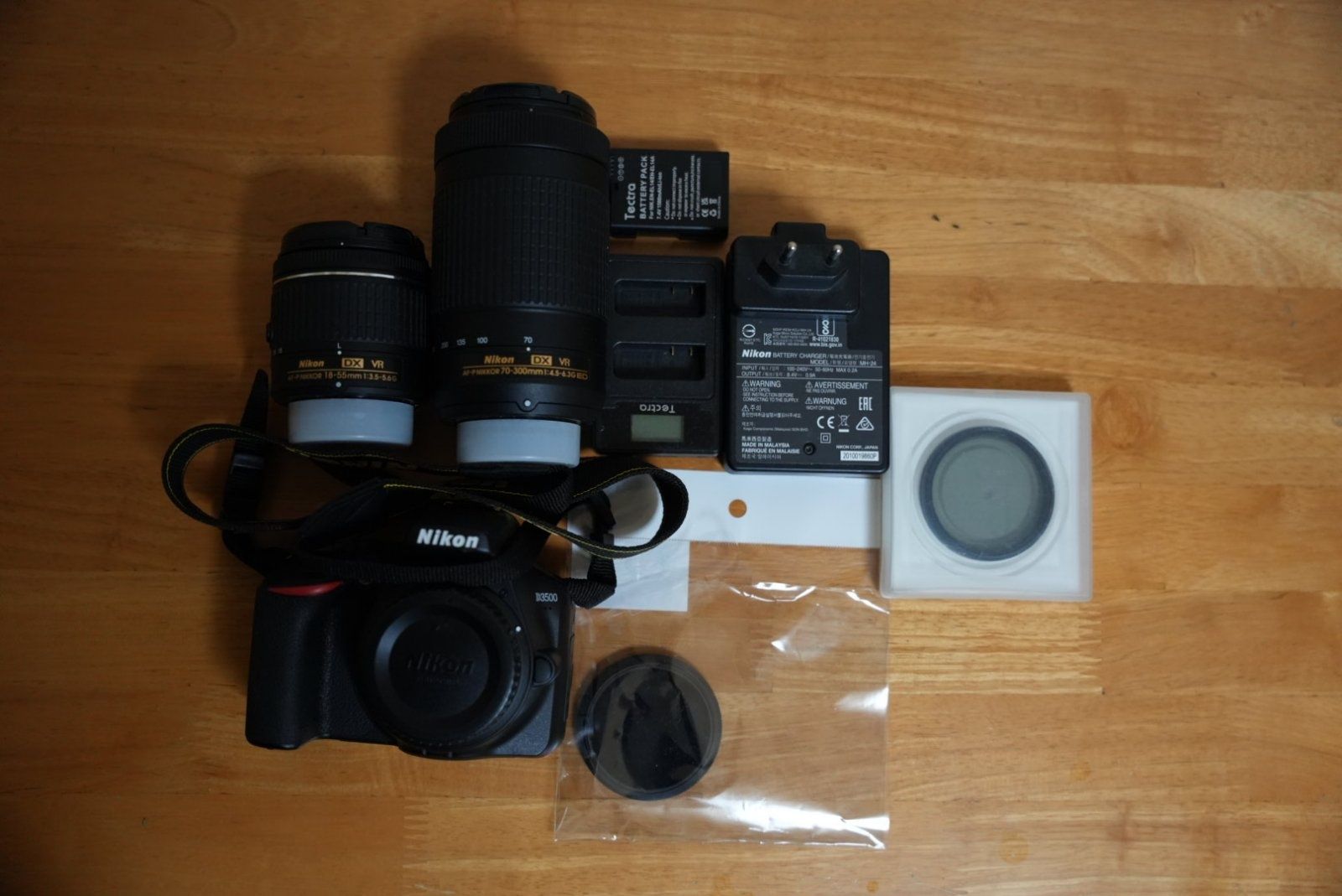 Фотоапарат Nikon D3500 с два обектива