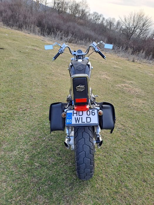 Suzuki vs intuder 750