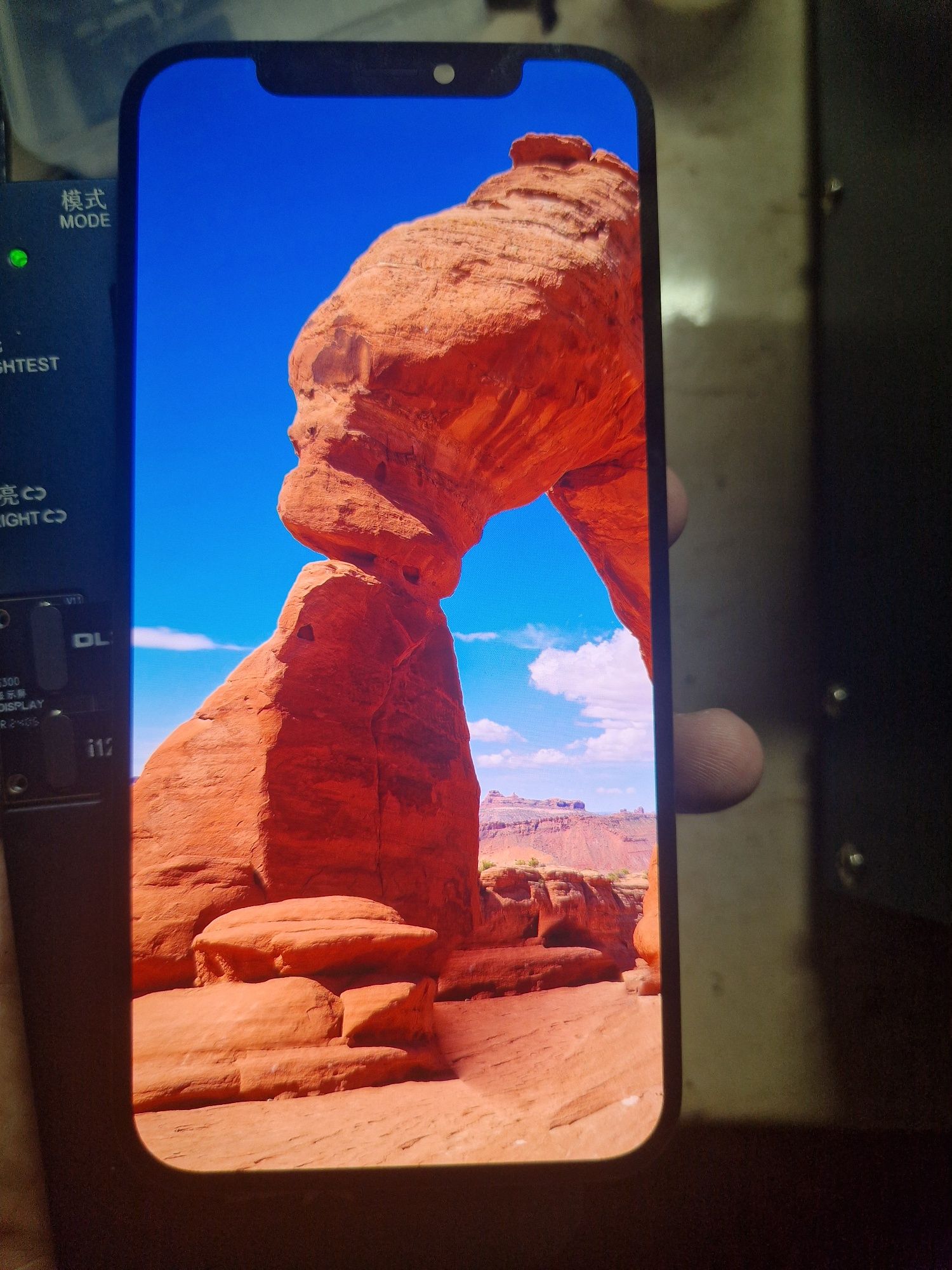 Iphone 12 pro / 12  оригинален дисплей