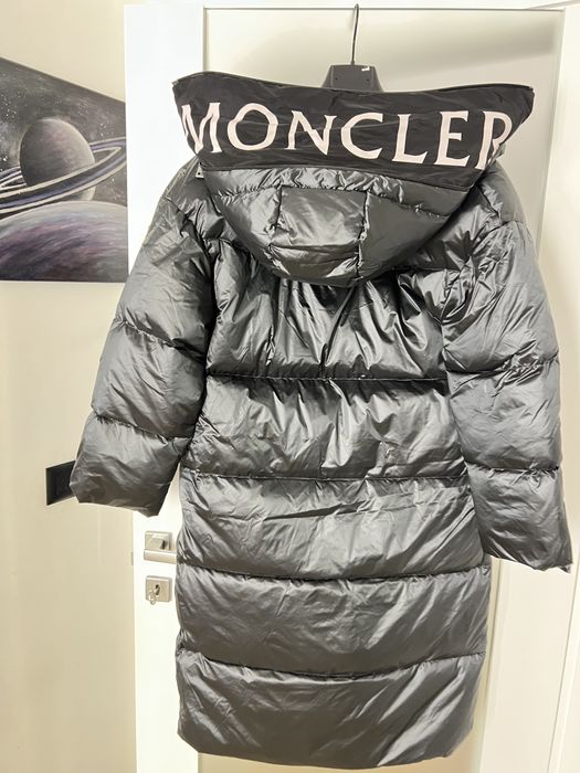 Дамско яке модел 2024.Чисто нови, налични всички размери.По една серия