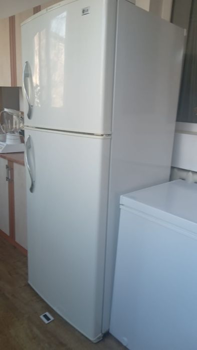 Продам холодильник