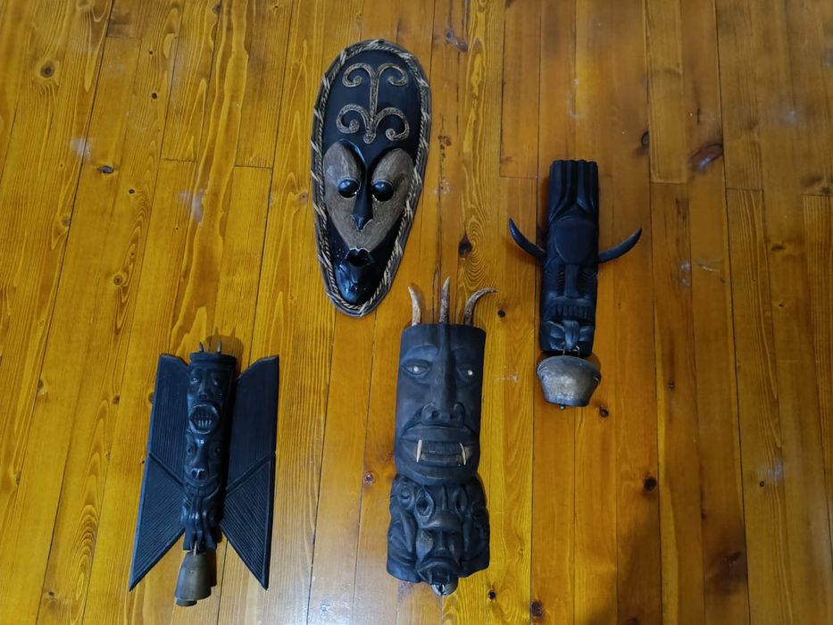 Автентични дървени маски от Африка и Папуа Нова Гвинея