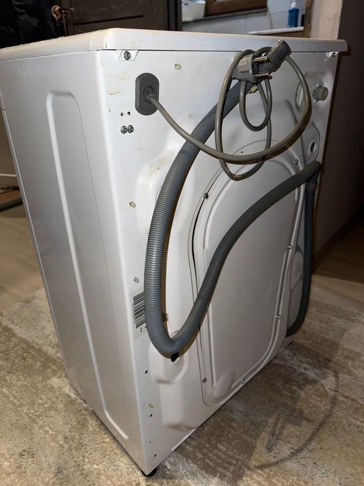 Mașina de spălat rufe Candy