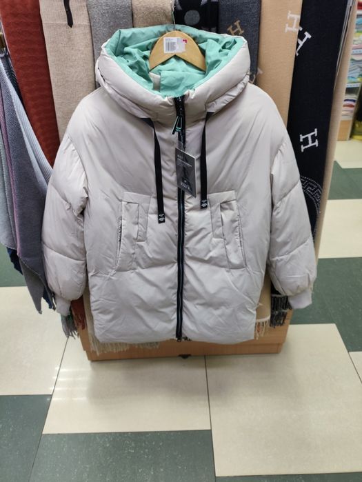 Продам куртку , новая