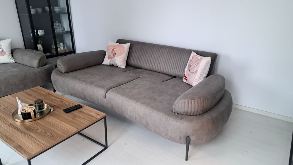 3 местен диван- 2 броя с механизъм