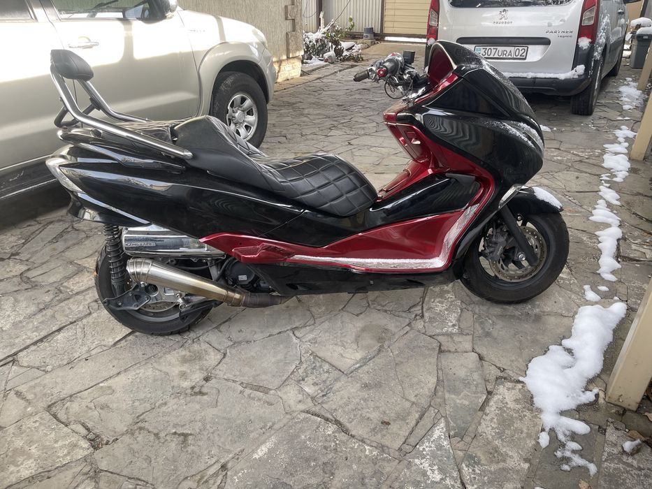 Honda FORZA MF 10 это 2008 год