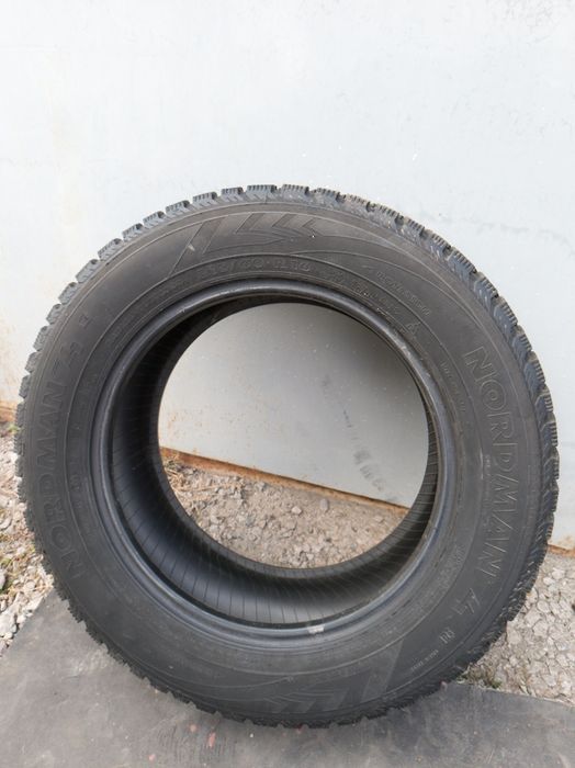 Продам шины , комплект