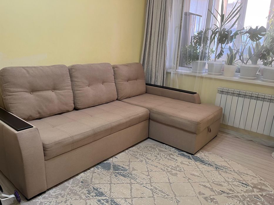 Продается диван. В хорошем состоянии