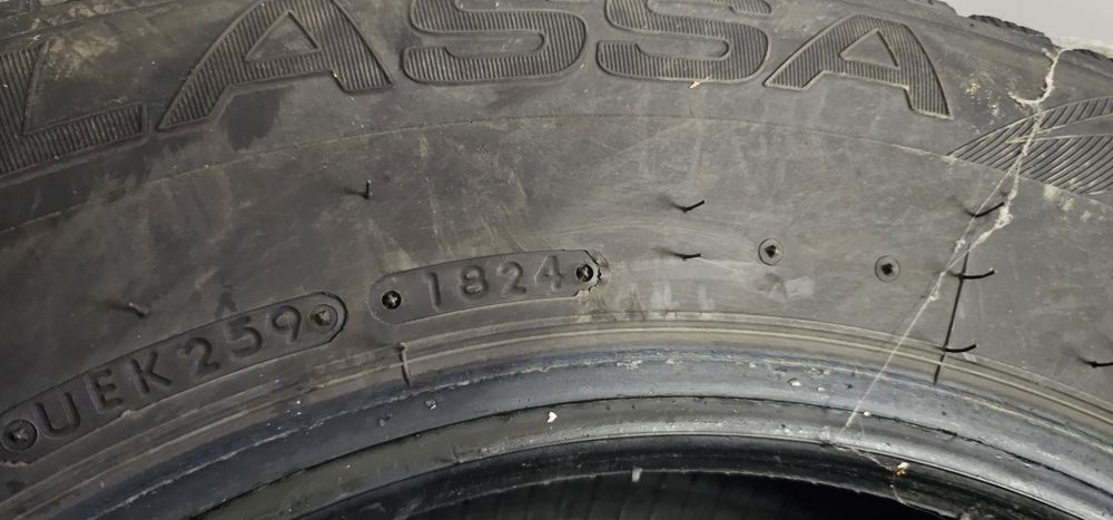 Vând cauciucuri stare excelenta iarna C-uri R16