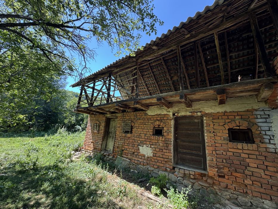 Casa + teren spectaculos 3.700 mp - Corbi, Arges
