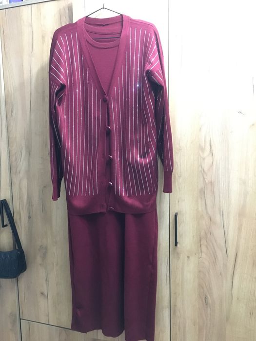 Одежда двойка бордовый