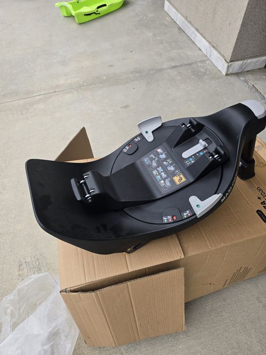 Maxi cosi family fix 360 car base база за кола Нова