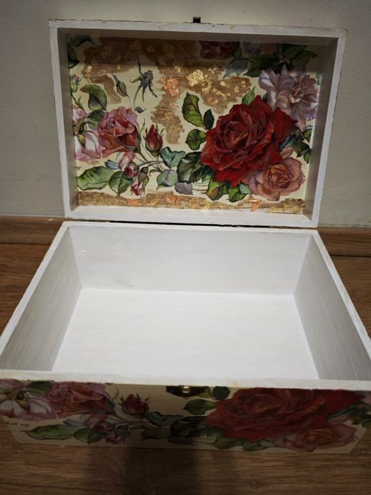 Vand cutie bijuterii