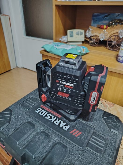 Vînd  laser Parkside Performance model PKLLP 3360 A1. -Nou!