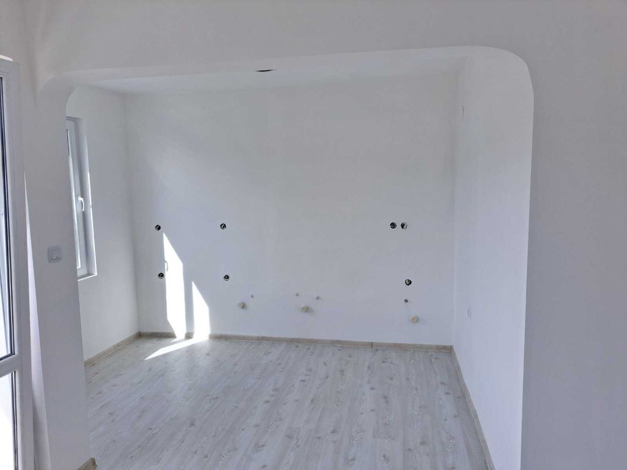 Продава се Многостаен апартамент в Велинград - 180 кв.м за 794 €/кв.м - Снимка #2