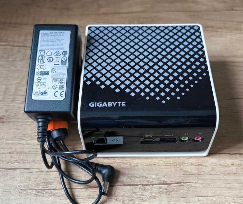 Gigabyte Brix BLCE-4105C sistem mini