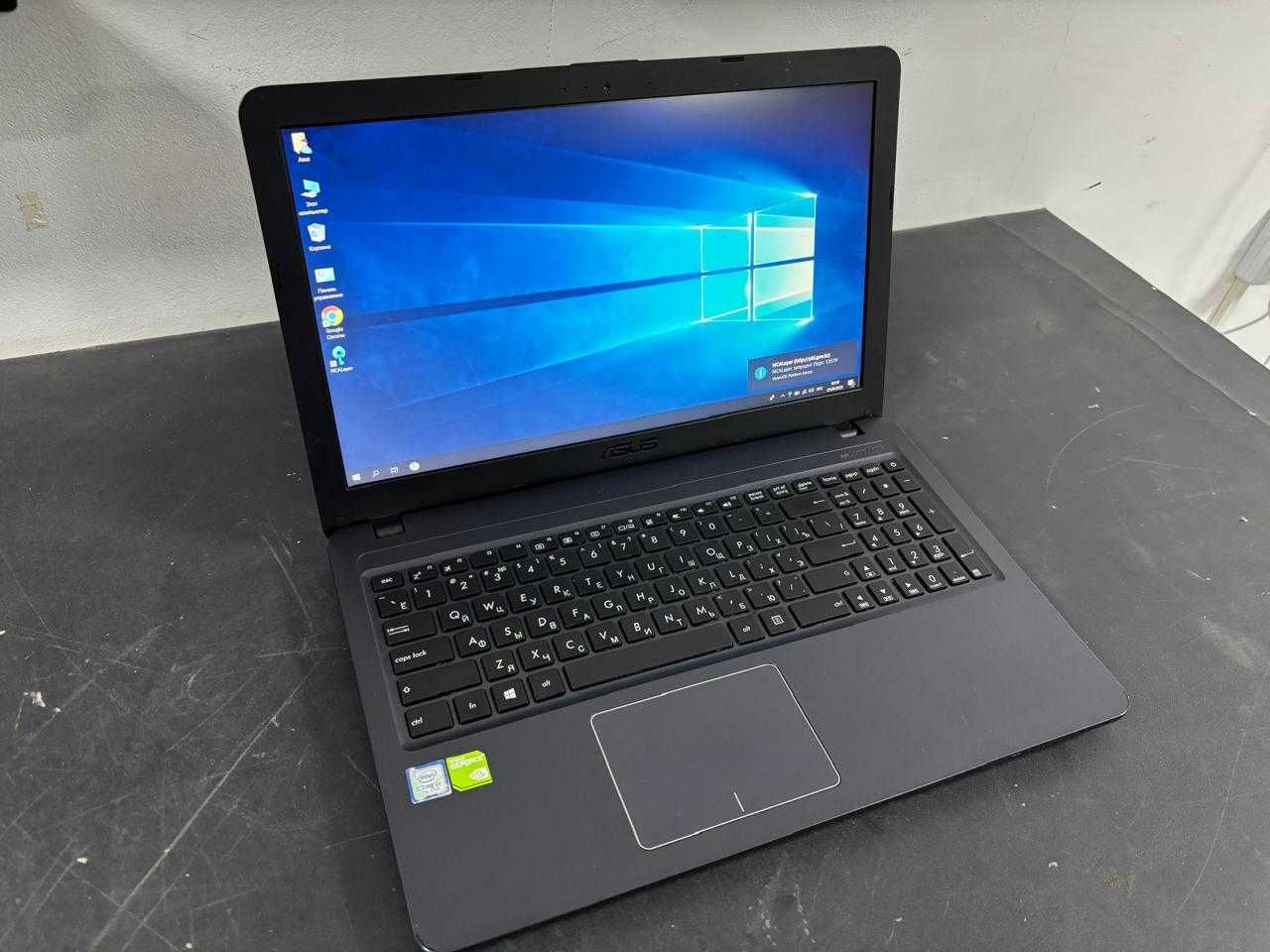 Ноутбук ASus для работы и игр i3/Nvidia mx110