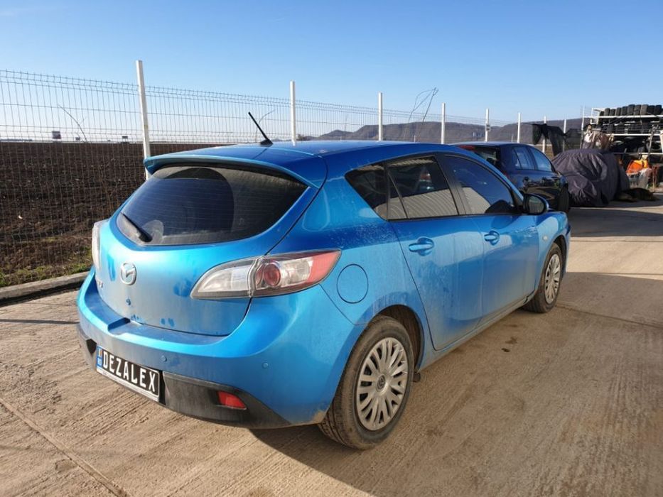 Dezmembrari Mazda 3 Hatchback 2.2 Diesel MZR-CD 2010