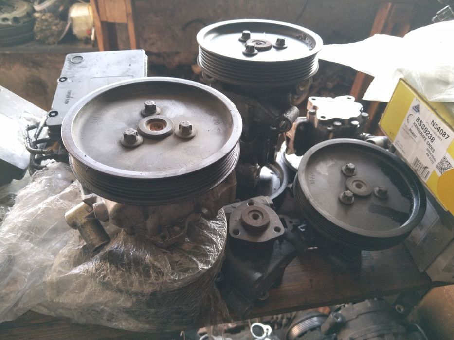 Хидравлични помпи МЛ W163 270 CDI