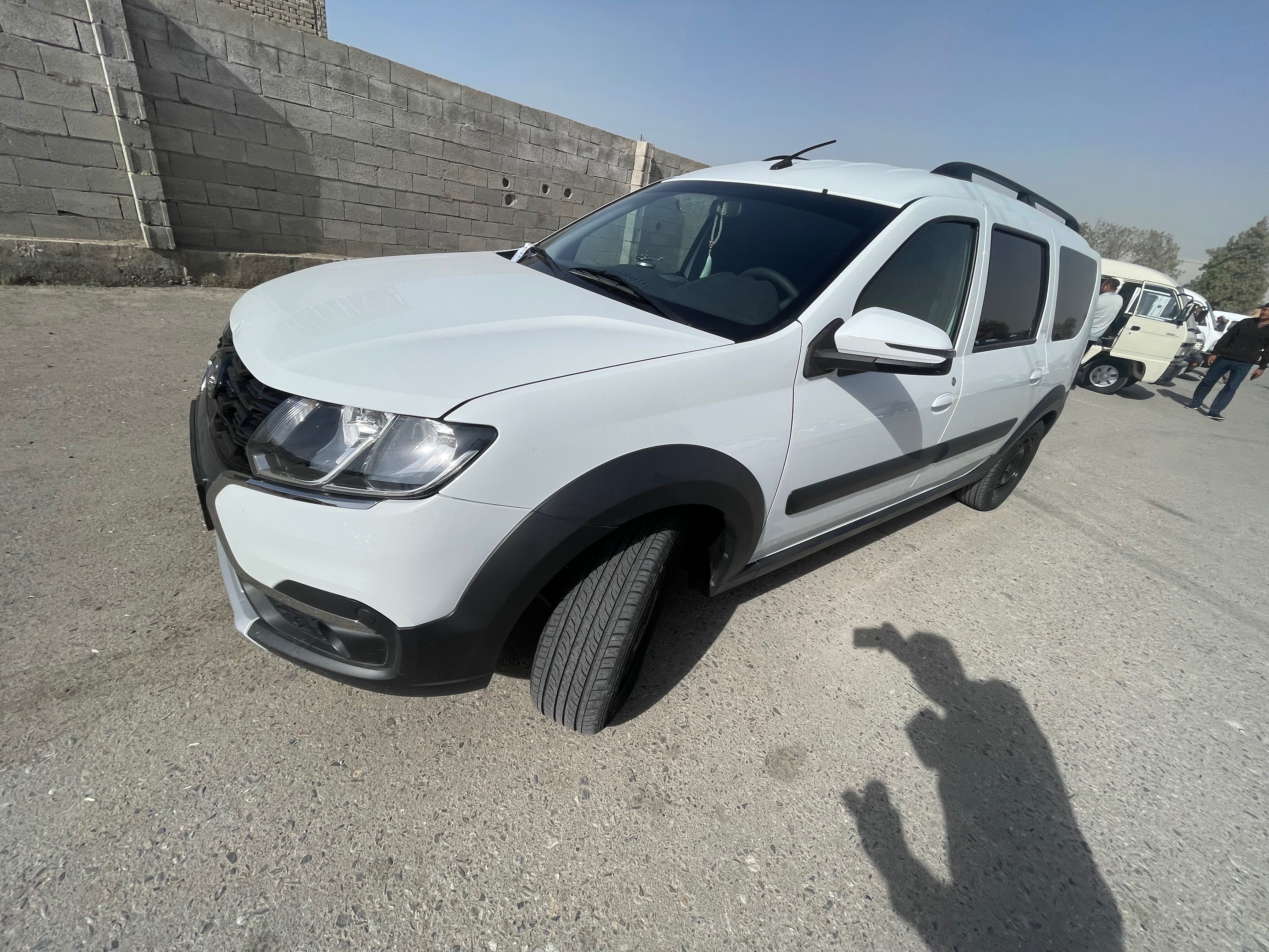 LADA LRGUS full padetsiya