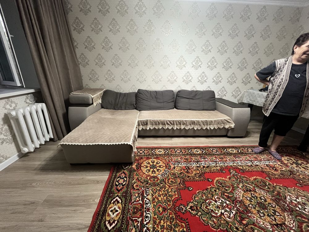 Продам диван в хорошем состояний